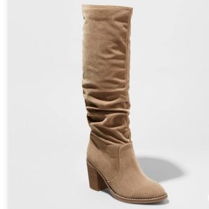 Target “Lainee Heeled Scrunch Boot” Taupe Size 8.5